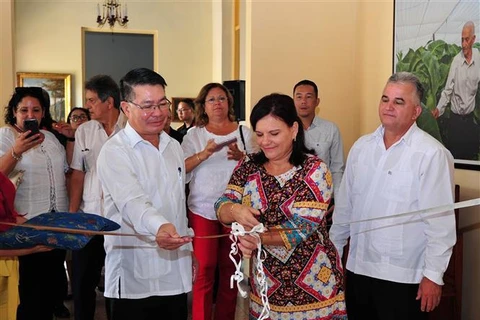 L’ambassadeur du Vietnam à Cuba multiplie ses rencontres à Pinar del Río