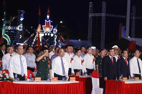 Le président Nguyen Xuan Phuc à la célébration des 50 ans de la victoire de Cam Doi