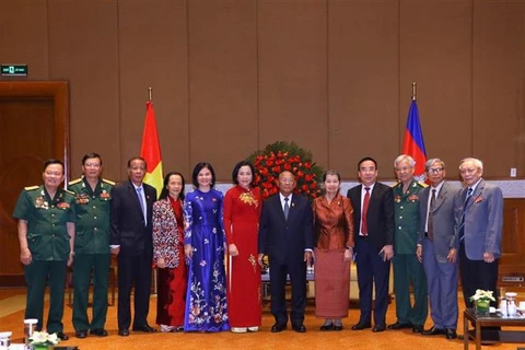 Le Vietnam et le Cambodge promeuvent leur solidarité et leur soutien mutuel