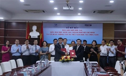 Coopération Agence Vietnamienne d'Information - Université nationale de Hô Chi Minh-Ville