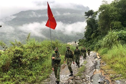 Hà Giang et Yunnan (Chine) organisent une patrouille frontalière conjointe