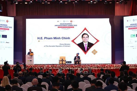 Le PM Pham Minh Chinh au Sommet des affaires et de l'investissement de l'ASEAN 2022