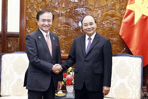 Le président Nguyen Xuan Phuc reçoit le gouverneur de la préfecture de Kanagawa (Japon)