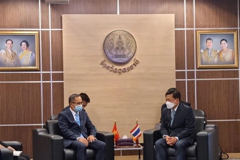Vietnam et Thaïlande renforcent la coopération décentralisée