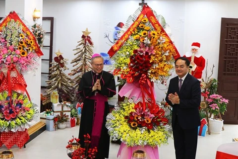 L’archevêché de Huê comblé de voeux pour Noël 2023