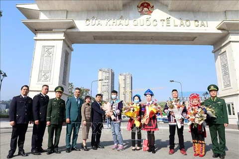 Lào Cai reprend les activités touristiques à travers sa frontière avec la Chine