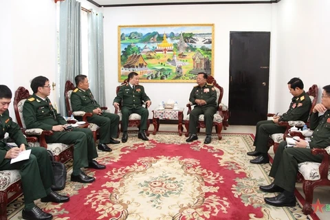 Les ministères de la Défense du Vietnam et du Laos renforcent leur coopération