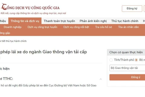 Hanoi : délivrance des permis de conduire sur le portail national des services publics
