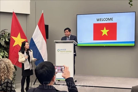 Le Vietnam et les Pays-Bas renforcent leur coopération dans l’agriculture intelligente