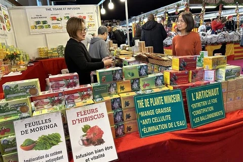 Du thé et des fruits confis vietnamiens au Salon international de l'Agriculture à Paris