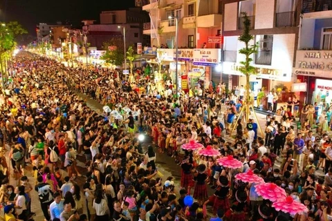 Huê: un carnaval pour saluer l’arrivée de l’été