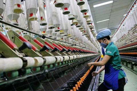 Diversifier les sources de matières premières du textile-habillement