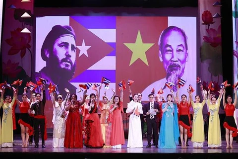 Programme artistique spécial Vietnam-Cuba à La Havane