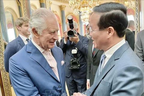 Le président Vo Van Thuong à la cérémonie de couronnement du roi Charles III