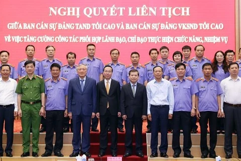 Le président Vo Van Thuong travaille avec le Parquet populaire suprême