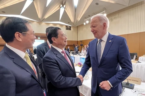 Le Premier ministre vietnamien rencontre le président américain et le président du Conseil européen