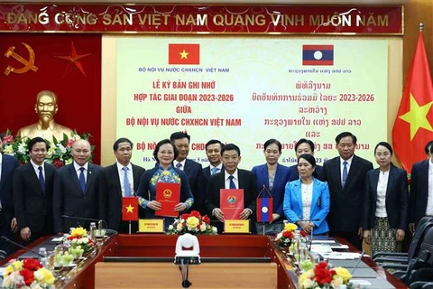 Promouvoir la coopération dans le domaine des affaires intérieures entre le Vietnam et le Laos