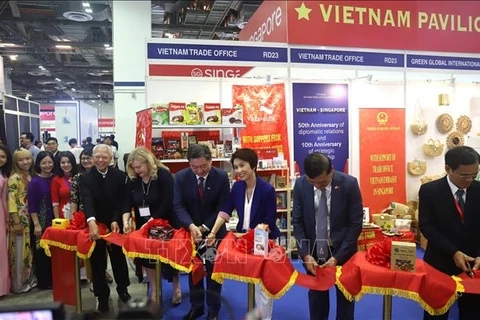 Le Vietnam à une exposition du thé, du café et de la confiserie à Singapour