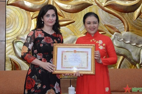 L'ambassadrice de Bulgarie au Vietnam à l'honneur