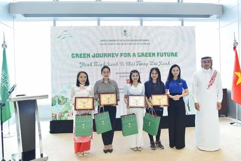 Vietnam et Arabie saoudite partagent leur vision d'un avenir vert
