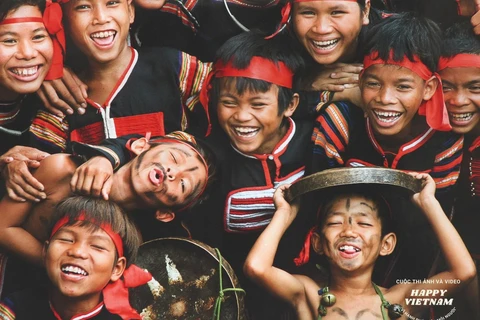 Lancement du concours de photos et de vidéos "Happy Vietnam" 2023