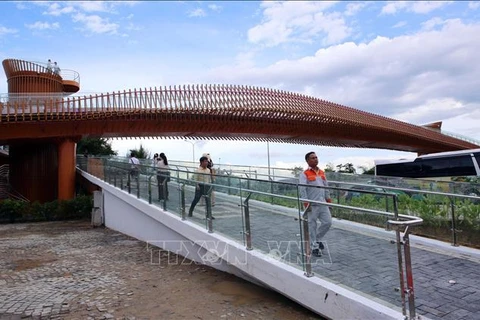 Inauguration d’un pont piétonnier d’architecture japonaise à Da Nang 