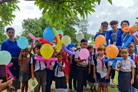 L’empreinte des jeunes volontaires vietnamiens au Laos
