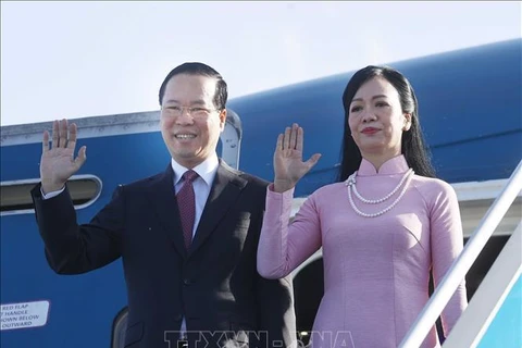 Le président Vo Van Thuong en route pour l’Autriche, l’Italie et le Vatican