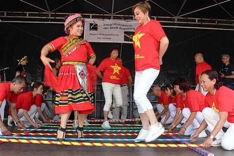 La culture vietnamienne présentée au festival d'été en Allemagne