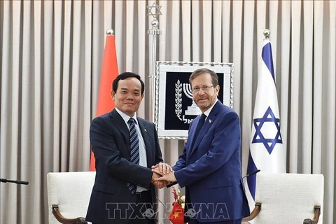 Le vice-PM Tran Luu Quang rencontre le président israélien Isaac Herzog