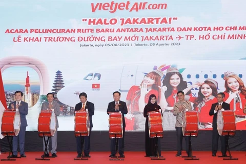Vietjet : ouverture d'une ligne aérienne directe Ho Chi Minh-Ville-Jakarta