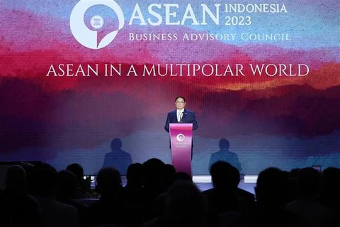 Le PM Pham Minh Chinh au Sommet d'affaires et d'investissement de l'ASEAN