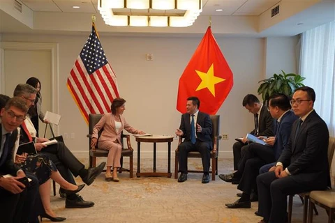 Le Vietnam et les États-Unis discutent de la promotion de leurs relations économiques 