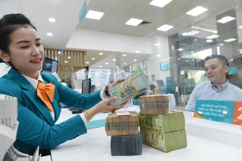 Le Vietnam cherche à améliorer la croissance du crédit dans les derniers mois de l’année