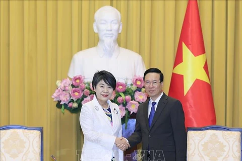 Le président Vo Van Thuong reçoit la ministre japonais des Affaires étrangères