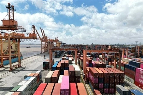 Affaire d’arnaque présumée à l’exportation vers les Émirats arabes unis : paiement de 4 conteneurs sur 5 récupérés