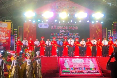 Un salon du commerce et de la gastronomie Vietnam-Thaïlande s’ouvre à An Giang