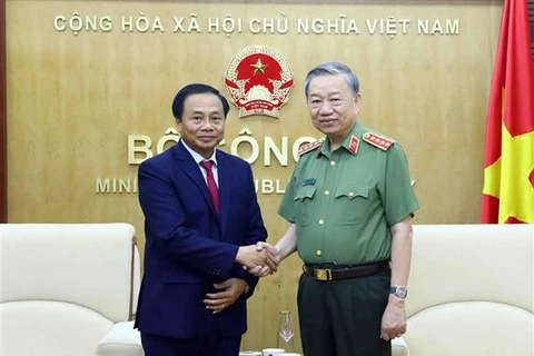 Les ministères de la Sécurité publique du Vietnam et du Laos renforcent leur coopération intégrale