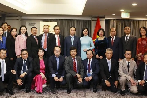 Le président rencontre la communauté vietnamienne aux États-Unis