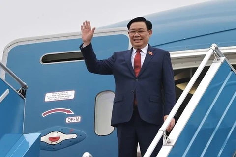 Le président de l’AN part pour le Sommet parlementaire CLV et des visites au Laos et en Thaïlande