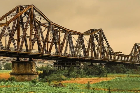 Hanoï: la France au chevet du pont Long Biên