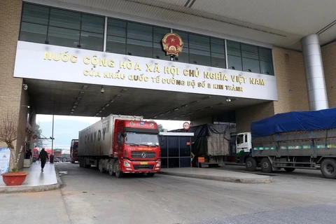 Exportation de plus de 225 tonnes de durian via la frontière de Lao Cai