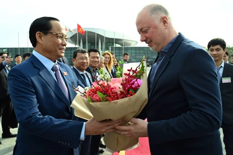 Le président de l'AN bulgare termine avec succès sa visite officielle au Vietnam