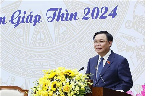 Le président de l'AN présente ses vœux du Nouvel an lunaire aux habitants de Yen Bai