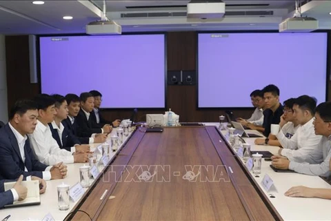 Une délégation du ministère de la Sécurité publique du Vietnam en visite à Singapour