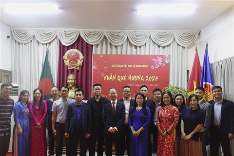 Rencontre communautaire à l'occasion du Nouvel An lunaire au Bangladesh