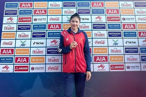 La rameuse Diep Thi Huong remporte une médaille d'or aux Championnats d'Asie de canoë sprint 2024