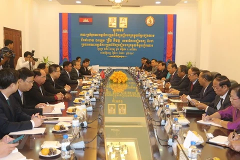 Une délégation de la Commission centrale du contrôle du Parti en visite au Cambodge