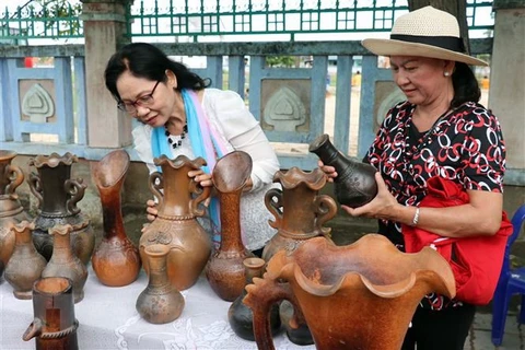 L’art de la céramique des Cham veut séduire l’UNESCO