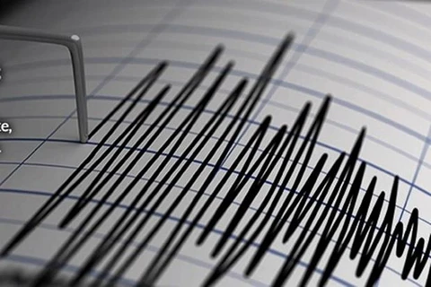 Indonésie : un fort séisme de magnitude 7,3 frappe les Moluques